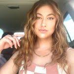 Carly Mott's Instagram, Twitter & Facebook