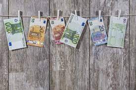 Maybe you would like to learn more about one of these? Curs Valutar Bnr Azi 8 Mai Euro Dolarul È™i Lira SterlinÄƒ Se PrÄƒbuÈ™esc Cat CostÄƒ Un