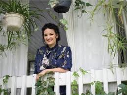 Around the world in 115 days: Semple's great-grandma inspired cabaret