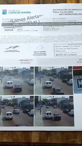 Martín Insaurralde fue registrado por las cámaras al salir de un edificio  en el microcentro porteño donde funciona una empresa vinculada al sindicato  Aleara.