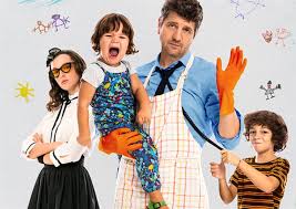 Una tragicommedia gradevole ma senza picchi memorabili, troppo rallentata dalla necessità di far 10 giorni senza mamma, il nuovo film di alessandro genovesi, si basa su uno stereotipo tutto all'italiana. 10 Giorni Senza Mamma Premiere Con Alice Nella Citta
