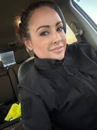 Heather Pyle's Instagram, Twitter & Facebook