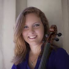 Kelsey Farr's Instagram, Twitter & Facebook