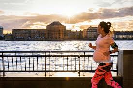 Nach einer entbindung rückt regelmäßiger sport erst mal in den hintergrund. Sport In Der Schwangerschaft Ja Aber Richtig Fit For Fun