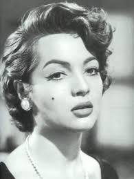 Era una dintre cele mai populare actriţe, era extrem de frumoasă şi de talentată. Ion Dichiseanu Sara Montiel Divahair Ro Au Vrut SÄƒ IÈ™i Intemeieze O Familie