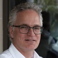 Sami Grimes's Instagram, Twitter & Facebook