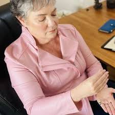 GINGER HENDRY INTUITIVE