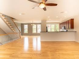2225 Kemper Ln Cincinnati Oh 45206 Mls 1658353 Zillow In 2020 Zillow Cincinnati Neighborhoods Floor Finishes