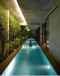 Essa Piscina E Muito Legal Casa Boza Em Los Condes Santiago Chile Projetado Por Mathias Klotz Cristia Indoor Swimming Pool Design Pool Houses Architecture