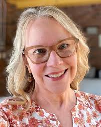 Ellen Odom's Instagram, Twitter & Facebook