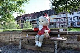 Erfurt Mit Kindern Auf Der Suche Nach Den Kika Figuren Diereiseeule Erfurt Kunst Im Offentlichen Raum Thuringer Wald