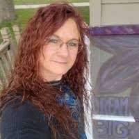 Kimberly Hofer's Instagram, Twitter & Facebook