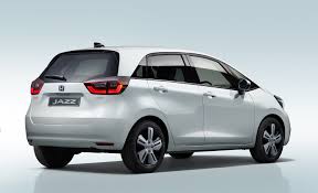 The basic monospace silhouette sure looks like the civic. New Honda Jazz Revealed For 2020