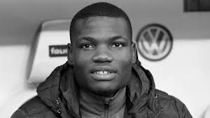 Bienvenue sur la page officielle de junior malanda. Tragodie Des Jahres Der Tod Von Junior Malanda Eurosport