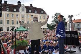 Hur firandet ska se ut är ännu inte klart men eksjö hc och kommunen ska snart träffas för att diskutera upplägget. Eksjo Hyllade Niklas
