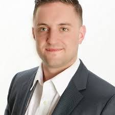 Dale Schueller's Instagram, Twitter & Facebook