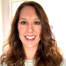 Gloria Noel's Instagram, Twitter & Facebook