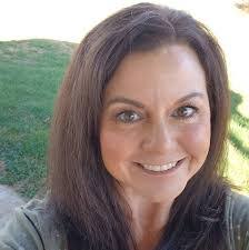 Mindy Hawkins's Instagram, Twitter & Facebook