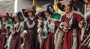 Ladakhi women wearing ethnic traditional clothing and perak (turquoise encrusted hats) at a local fair in sumur village. Devendra Singh Blog Traditional Dress Of Jammu Kashmir And Ladakh