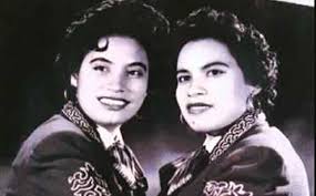 Las jilguerillas is an actress, known for la coyota (1987) and maldita miseria (1983). Develaran Placa En Casa Natal De Las Jilguerillas Brunoticias