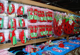 .strawberry leisure farm, genting highlands: Souvenir Shops Fruits Stalls Local Handicraft At Genting Strawberry Leisure Farm Genting Highlands Malaysia Genting Permai Resort S Photo Blog