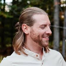 Matthew Hilliard's Instagram, Twitter & Facebook