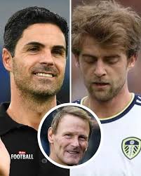 Eddie "They shall not pass" Ratcliffe brings down the great Billy Boston in  a Leeds v Wigan clash with world record signing Brian Shaw in attendance.  Eddie was a wonderful defender who