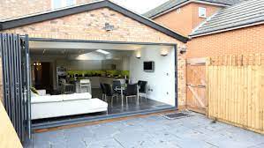 Man kann sie um eine weitere etage aufstocken, sie können einen anbau bekommen oder der keller wird bewohnbar gemacht. Hausanbau 18 Ideen Die Sich Jeder Leisten Kann Homify