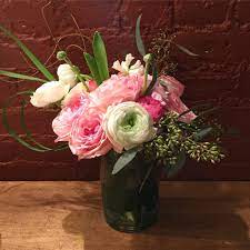 It's such a magical and uplifting feeling about having flowers delivered. Alaric Flowers Vanessa Flower Delivery Nyc Same Day Florist Near Me Send Flowers New York