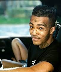 Loripozee🤜,shout out your favorite song from this legend