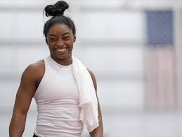 As simone biles trains for the summer 2021 olympics in tokyo, no one is more supportive than her boyfriend, houston texans safety jonathan owens. Video Simone Biles Beats Nfl Boyfriend Jonathan Owens In Rope Climb Race