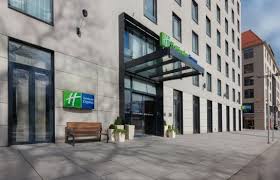 You can quickly reach dresden castle which is only 0.8 km away. Holiday Inn Express Dresden City Centre