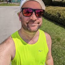 You're at a coffee shop paying, and this appears— What would you do in this  situation?? 😶‍🌫️