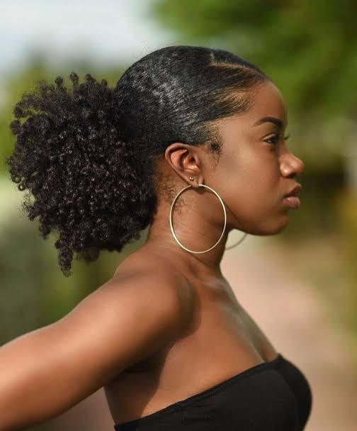 Stylish & Professional: 7 Easy Hairstyles for Black Women at Work