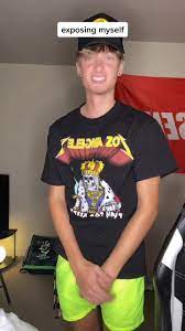 Utilize socialblade.com to check your tiktok stats and track your progress. On A Scale Of 1 10 How Attractive Am I