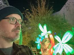 lindi.jensen.photography and I went to the Lantern festival again this year  and it's always a highlight of the holiday season. We've been out checking  out the lights and things this year having