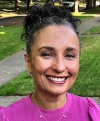 Edith Bergstrom's Instagram, Twitter & Facebook