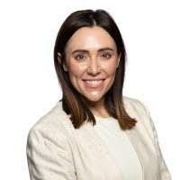 Kim Molinaro's Instagram, Twitter & Facebook