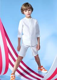 Tenue rustique pour un mariage de plage. Ai2ec6yb Ko55m