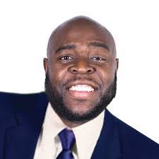 Ash Cash's Instagram, Twitter & Facebook