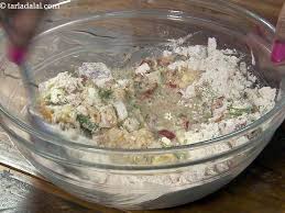 Thalipeeth Quick Maharashtrian Thalipeeth Recipe Recipes Food