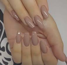 Las uñas acrilicas son bastante reconocidas en el mercado ya que se adaptan muy bien a la uñas y pueden durar bastante tiempo. Unas Acrilicas