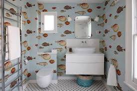 The idea of bathroom wallpapers is quite old and many people keep on experimenting with the designs to create varied looks in their bathrooms. 19 Beautiful Wallpapered Bathrooms