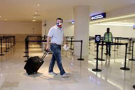 Ted cruz present a negative covid test to fly from cancun? Ted Cruz S Cancun Trip Family Texts Detail His Political Blunder The New York Times