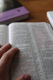 Dalam bahasa inggris modals merupakan kata yang berfungsi untuk membantu kata kerja atau melengkapi verb (kata kerja) sehingga arti yang modals, modal bahasa inggris, modal dalam bahasa inggris, modals adalah, materi modals, apa itu modals, contoh kalimat modals, modals. Modals Dalam Bahasa Inggris Pengertian Macam Contoh Kalimat Dan Soal Gramedia Literasi