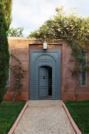 Epingle Par Eric Dennemont Sur Deco En 2021 Jardin Grec Porte Jardin Deco Marocaine