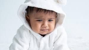 Berikut ini adalah obat alami pilek untuk bayi yang bisa moms atau dads terapkan di rumah: Obat Batuk Pilek Untuk Bayi 6 Bulan Yang Aman