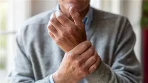 دراسة: دم الحيض قد يفتح الباب لعلاج جديد لالتهاب المفاصل العظمي