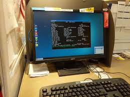 Lowes Uses Linux R Linux