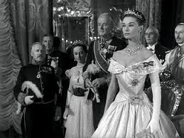 Her tall, trim, and delicate yet elegant appearance looks as though she could've simply rolled out of bed on any given day and walked into any room as the belle of the ball. Audrey In Roman Holiday Audrey Hepburn Roman Holiday Classic Wedding Dress Roman Holiday